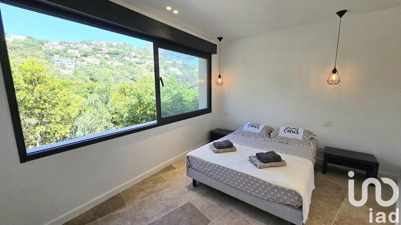 Maison - 104 m² - 5 pièces