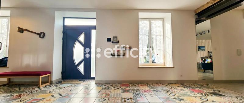 Villa - 279 m² - 9 pièces