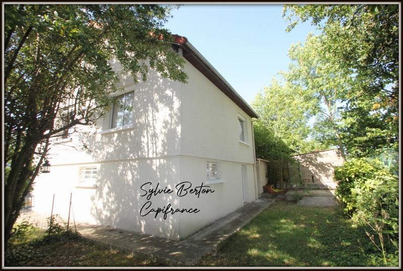 Maison - 114 m² - 8 pièces