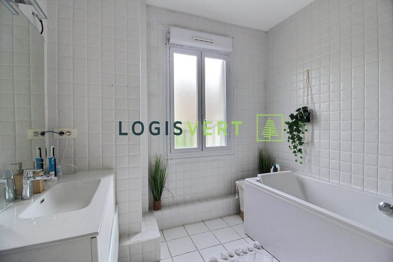 Maison - 147 m² - 8 pièces