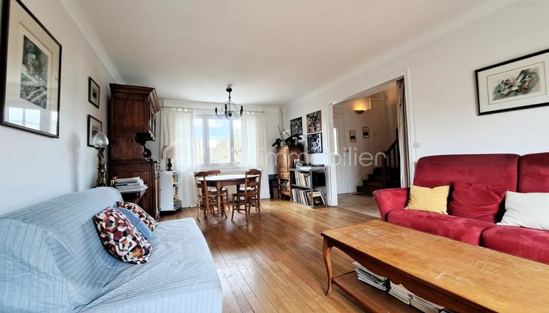 Propriété - 142 m² - 8 pièces