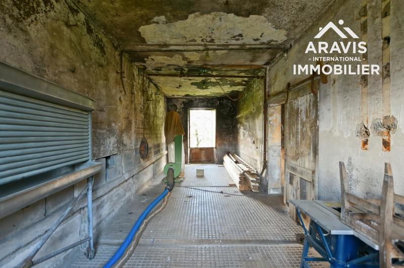 Maison - 360 m² - 10 pièces