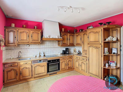 Maison - 202 m² - 6 pièces