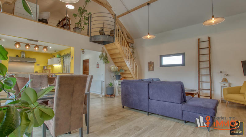 Maison - 147 m² - 4 pièces