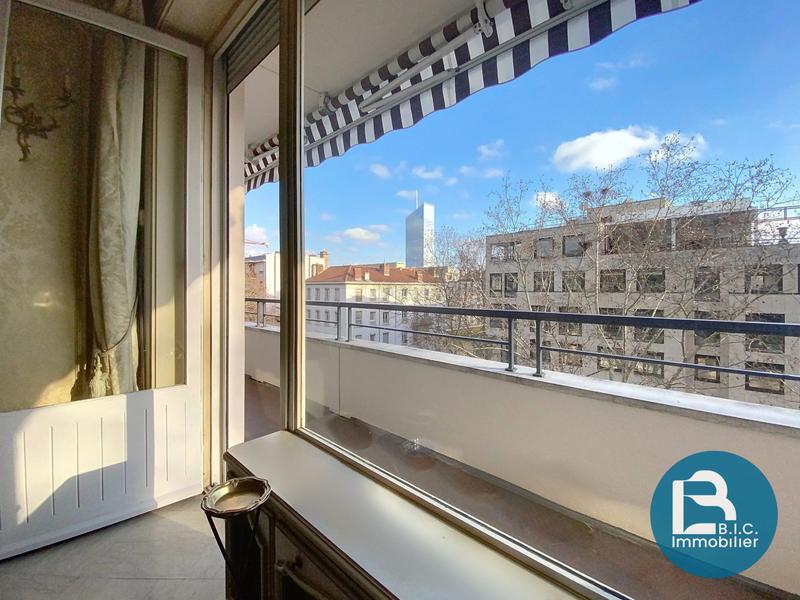 Appartement - 145 m² - 5 pièces