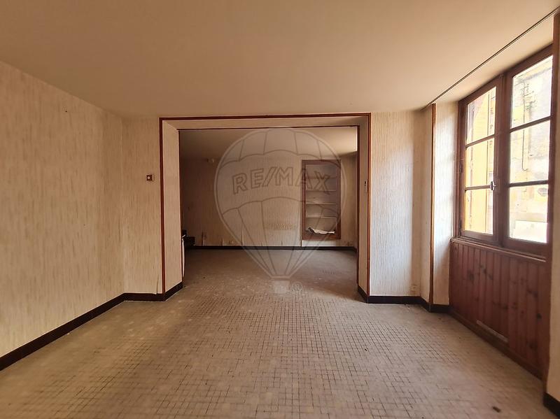 Maison de ville - 218 m² - 9 pièces