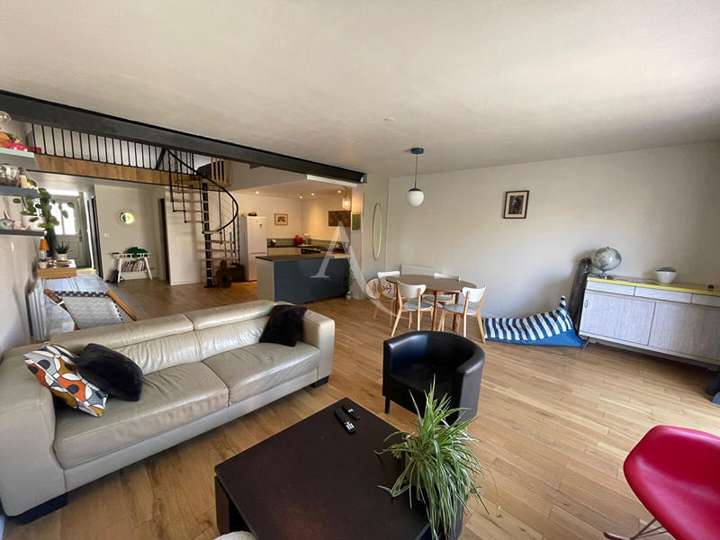 Maison - 82 m² - 3 pièces