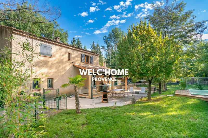 Maison - 156 m² - 7 pièces