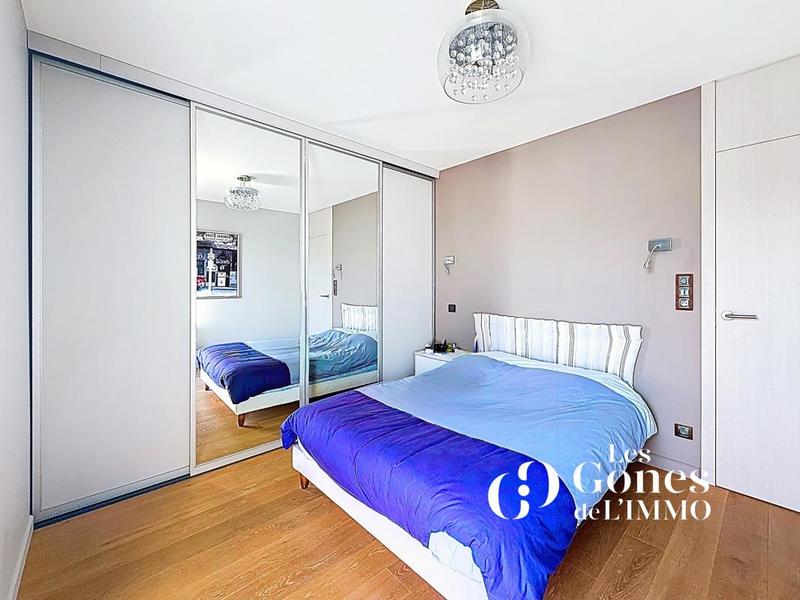 Appartement - 144 m² - 5 pièces