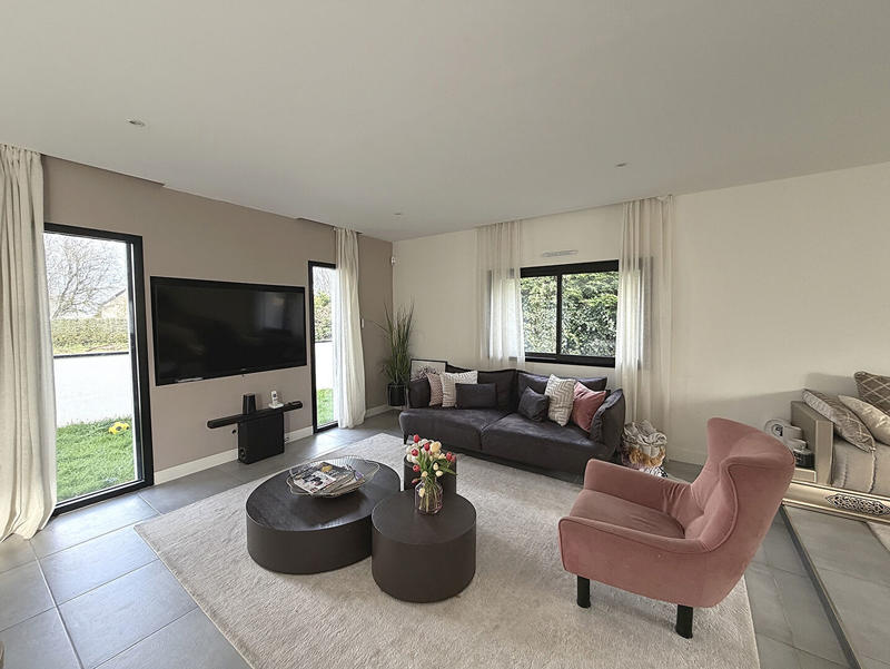 Maison - 160 m² - 6 pièces