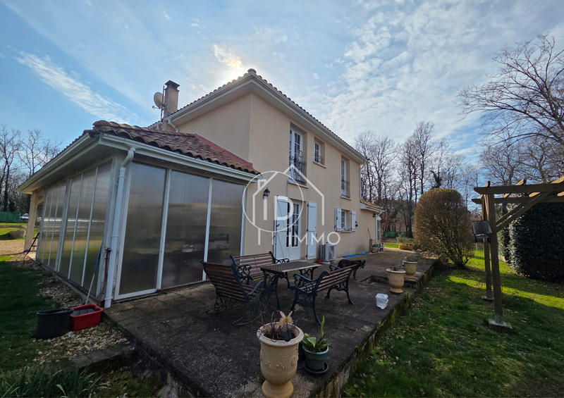 Maison - 168 m² - 5 pièces