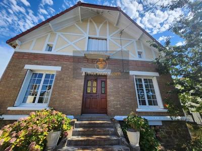 Maison - 123 m² - 6 pièces