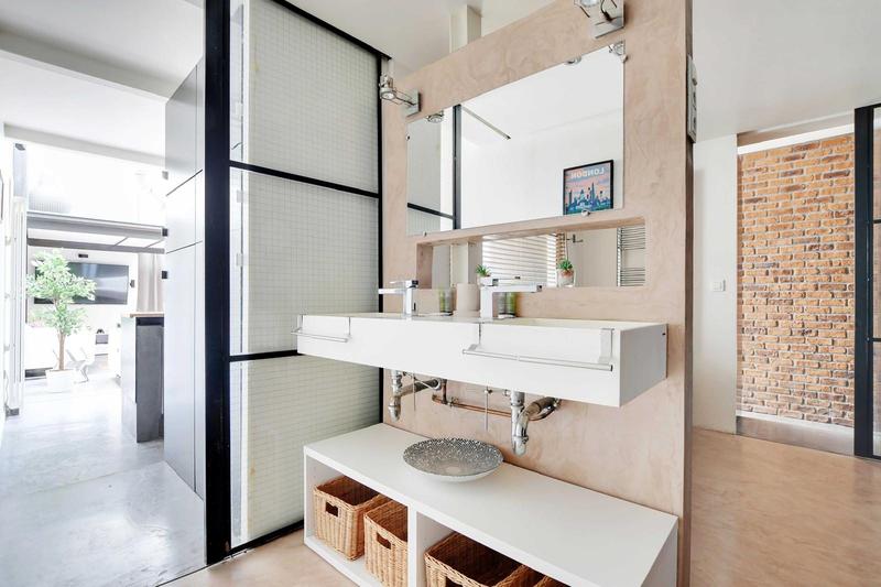 Loft - 106 m² - 4 pièces