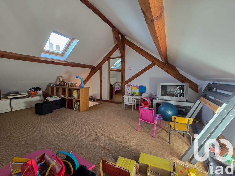 Maison - 238 m² - 8 pièces