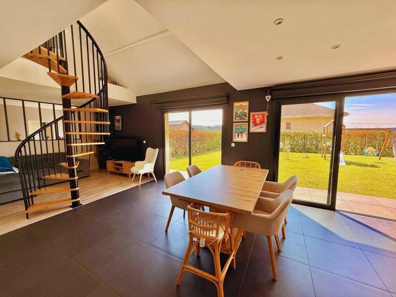 Maison - 120 m² - 5 pièces