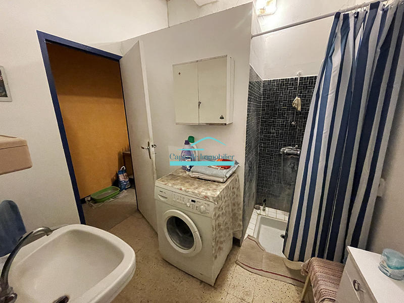 Maison - 300 m² - 4 pièces