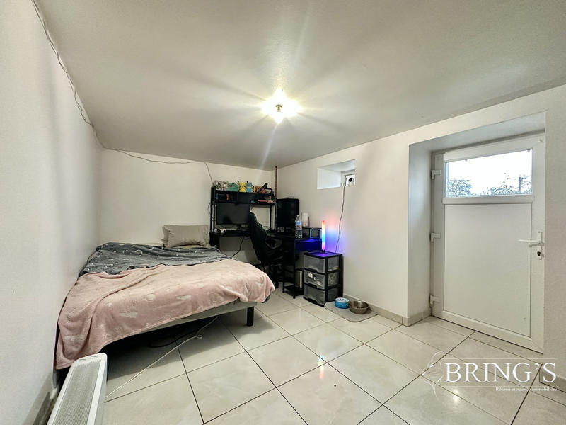 Maison - 80 m² - 5 pièces