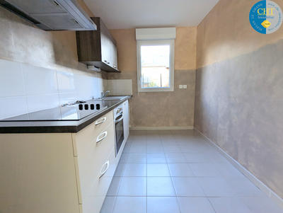 Maison - 94 m² - 5 pièces