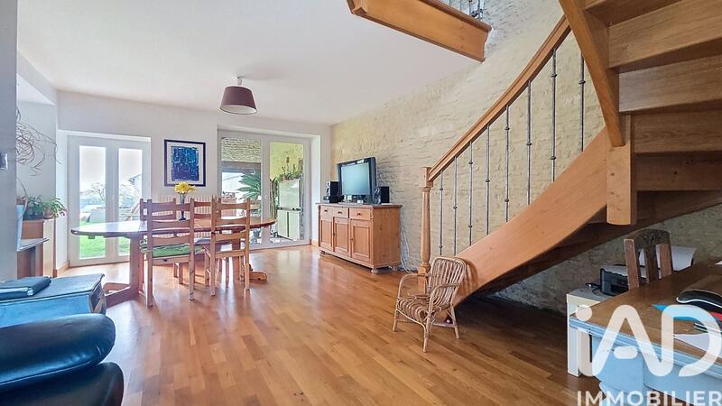 Maison - 182 m² - 6 pièces