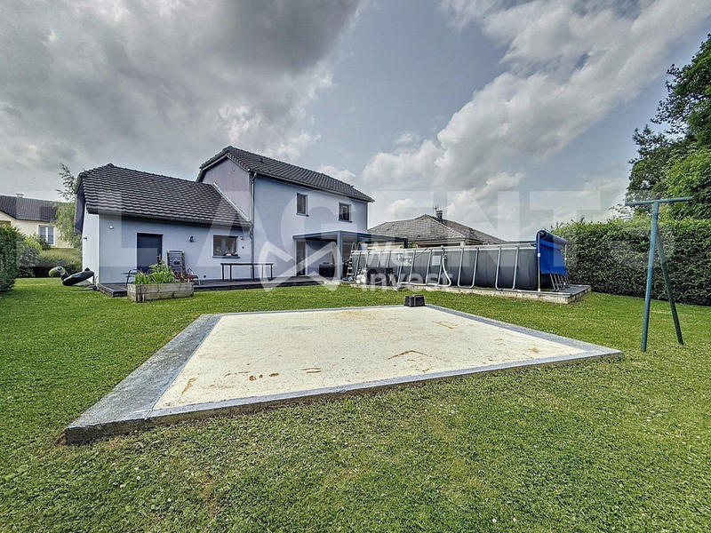 Maison - 153 m² - 10 pièces