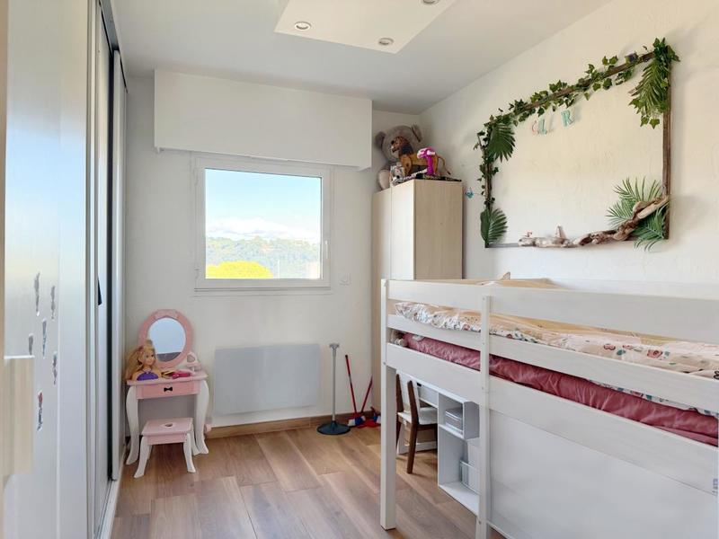 Appartement - 106 m² - 4 pièces