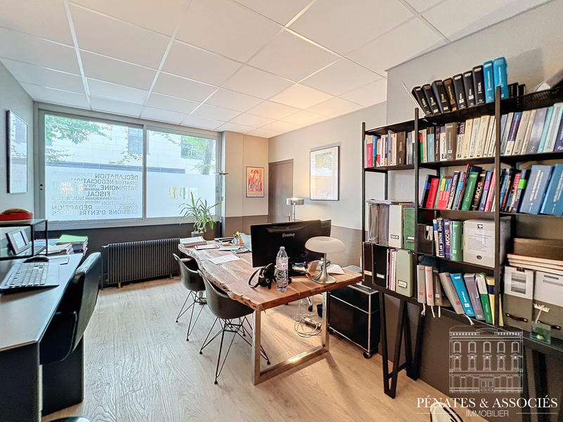 Local commercial - 234 m²