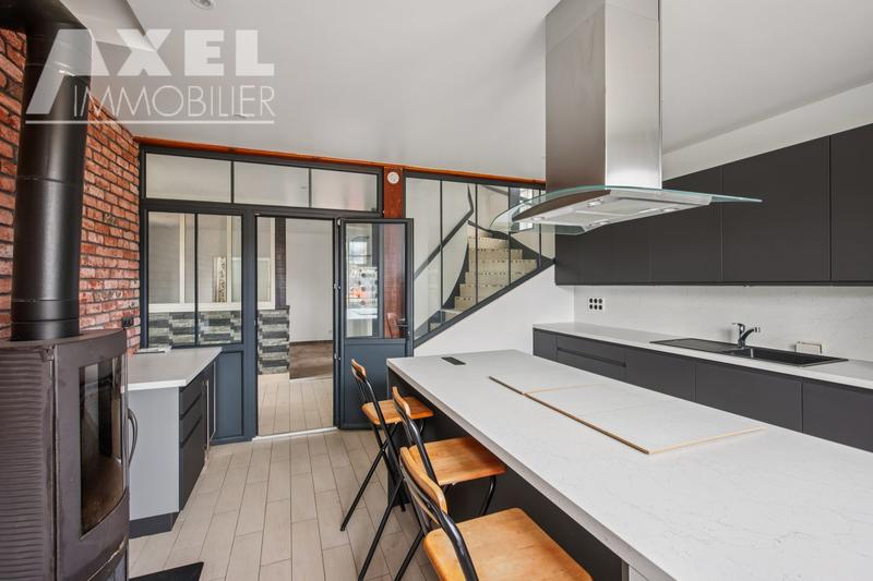 Maison - 173 m² - 8 pièces