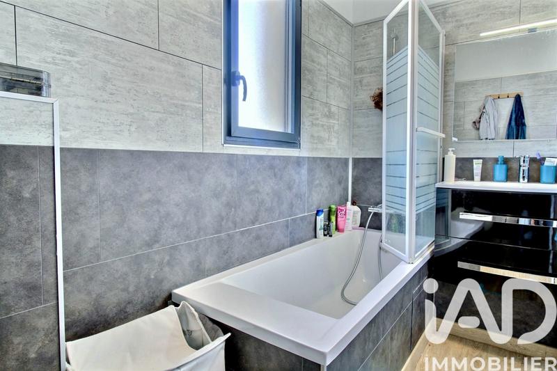 Maison - 165 m² - 5 pièces