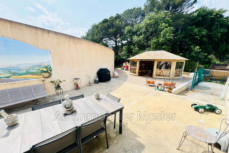 Maison - 104 m² - 5 pièces