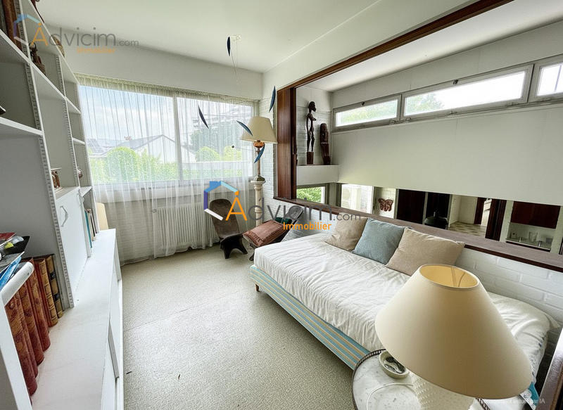 Maison contemporaine - 231 m² - 5 pièces