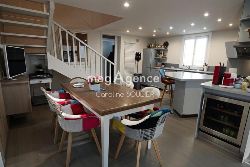 Maison - 190 m² - 6 pièces