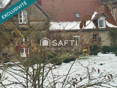 Propriété - 211 m² - 8 pièces