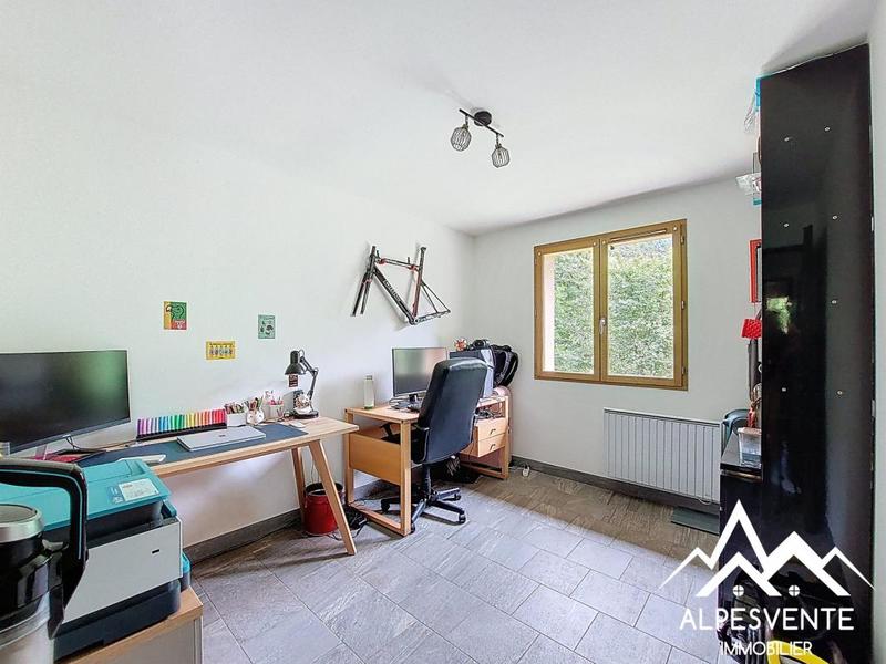 Maison - 87 m² - 4 pièces