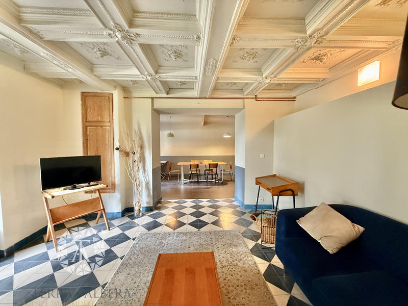 Propriété - 504 m² - 12 pièces