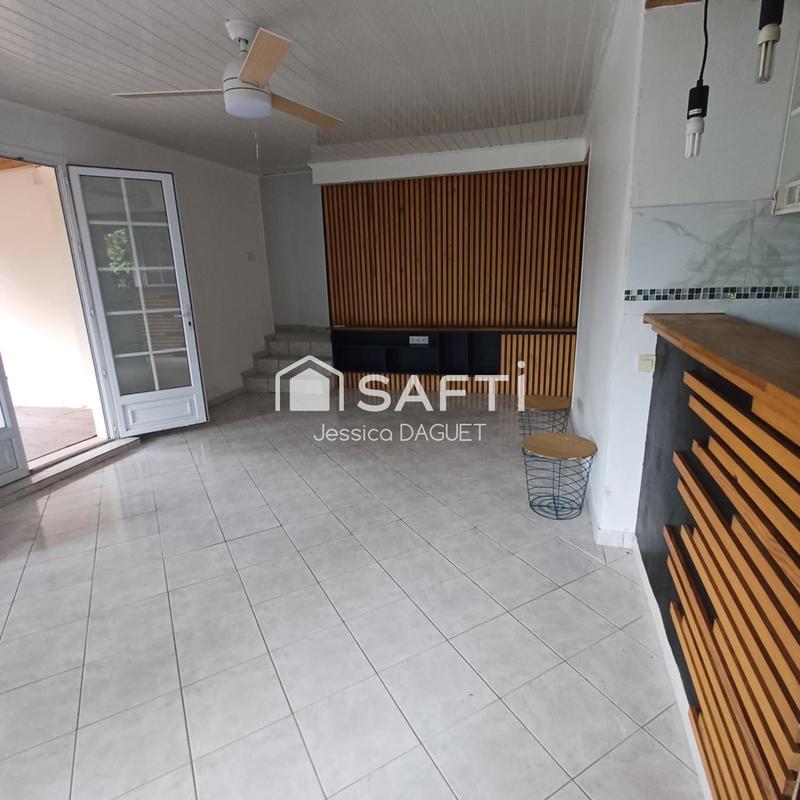 Maison - 250 m² - 8 pièces