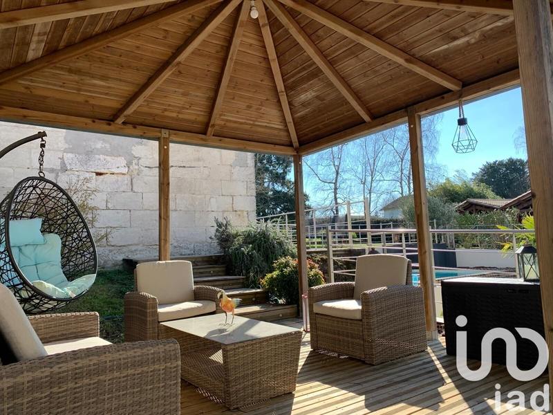 Maison - 344 m² - 16 pièces