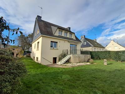 Maison - 140 m² - 5 pièces