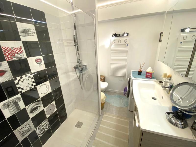 Appartement - 90 m² - 3 pièces