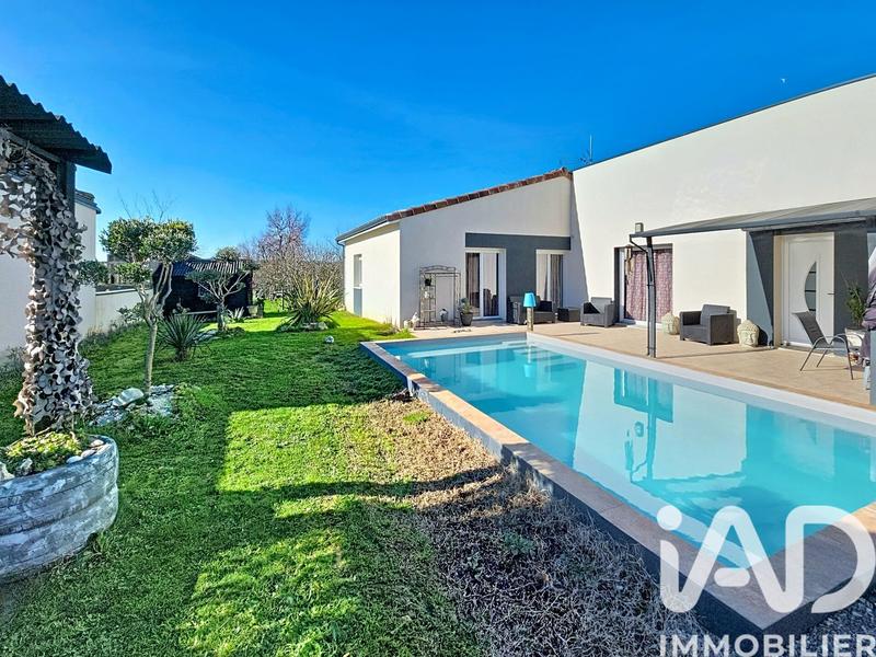 Maison - 140 m² - 5 pièces