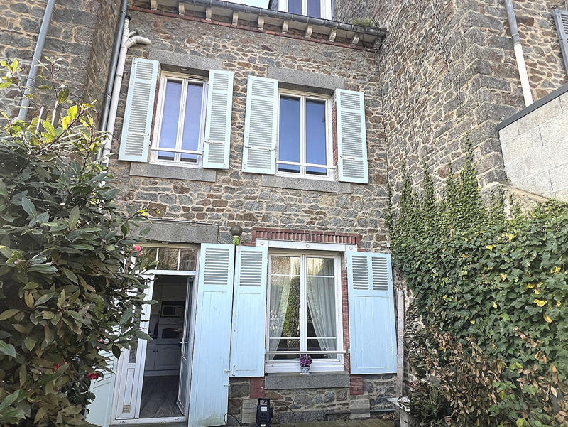 Maison - 121 m² - 5 pièces