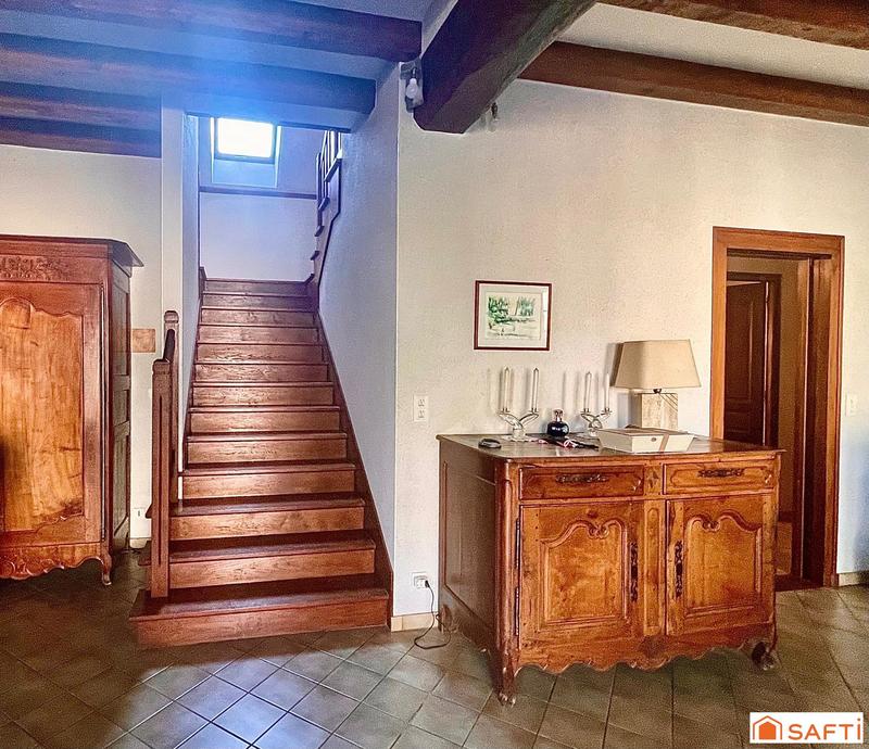 Maison - 204 m² - 8 pièces