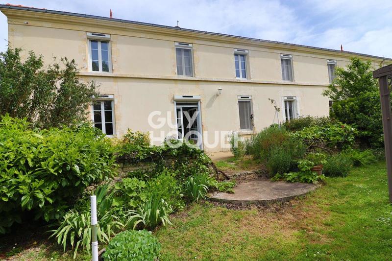 Maison ancienne - 225 m² - 8 pièces