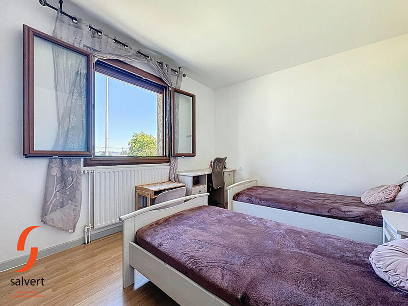 Maison - 122 m² - 6 pièces