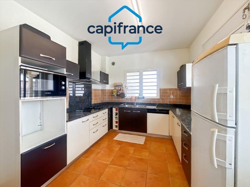 Maison - 197 m² - 8 pièces