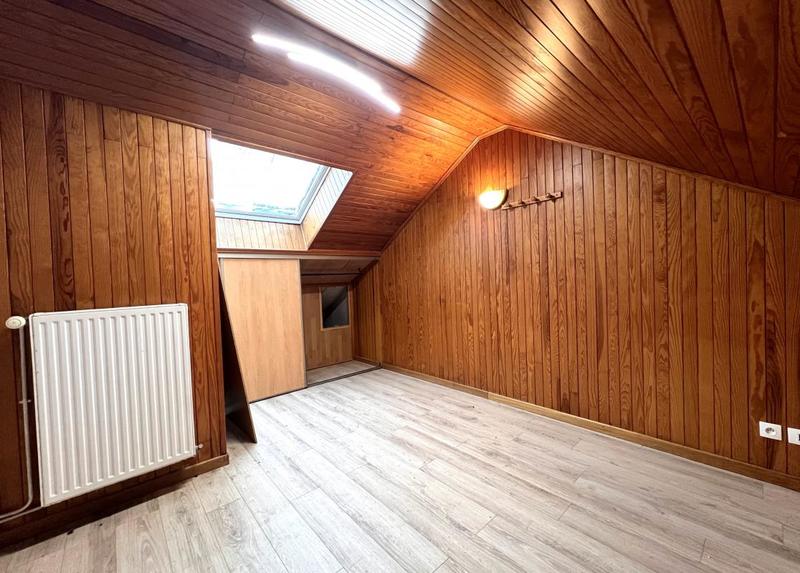 Pavillon - 190 m² - 9 pièces