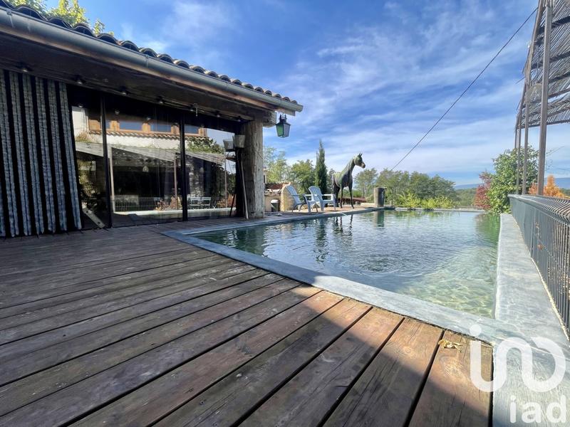 Maison - 387 m² - 15 pièces