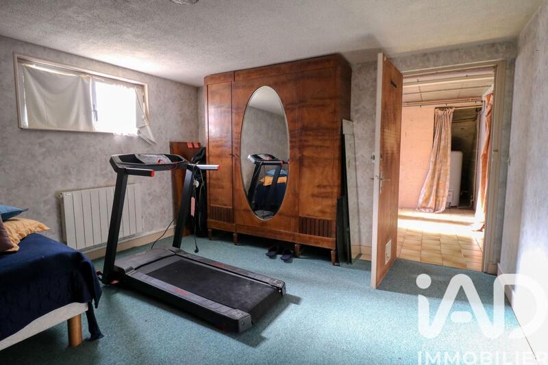 Maison - 95 m² - 5 pièces