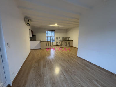 Maison - 300 m² - 9 pièces