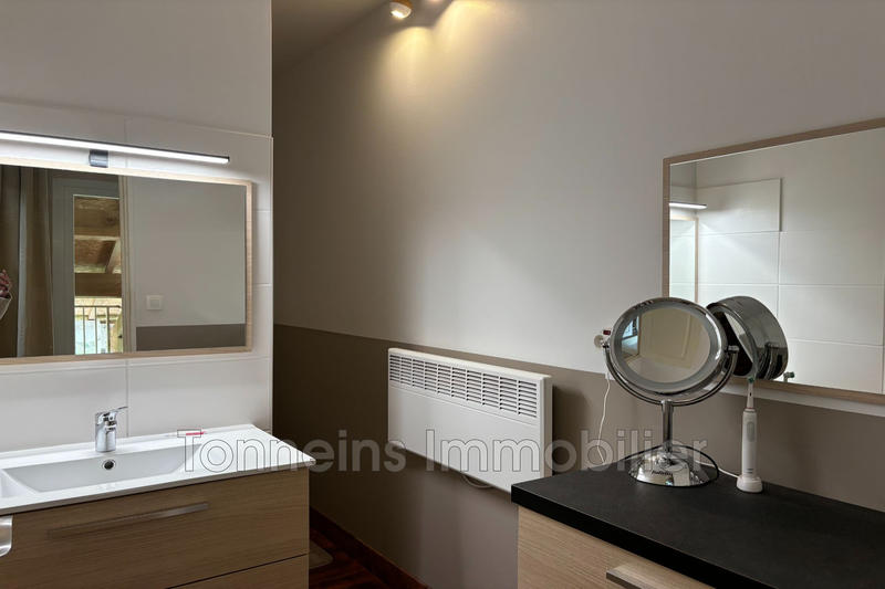 Maison - 375 m² - 8 pièces