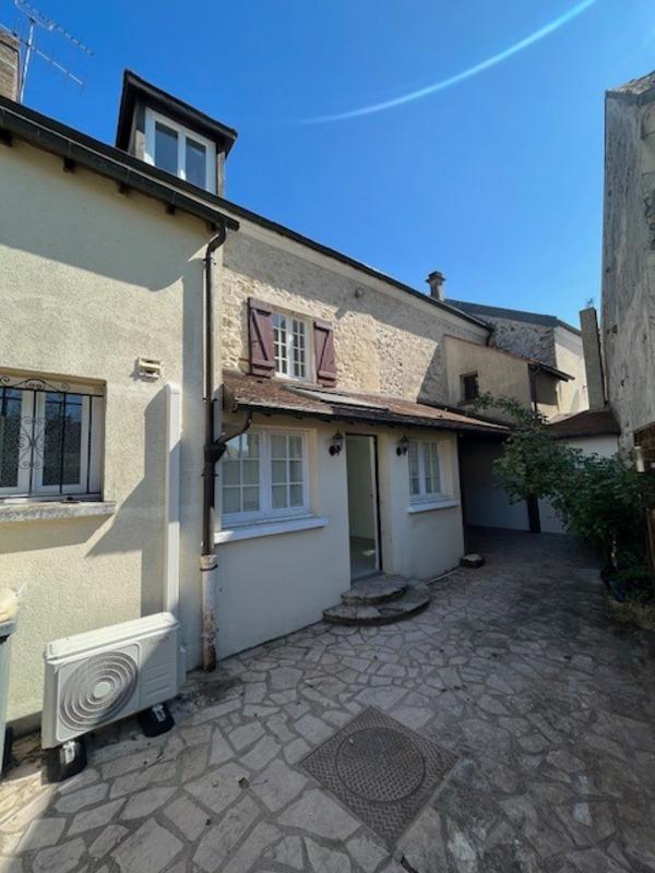 Maison - 150 m² - 8 pièces